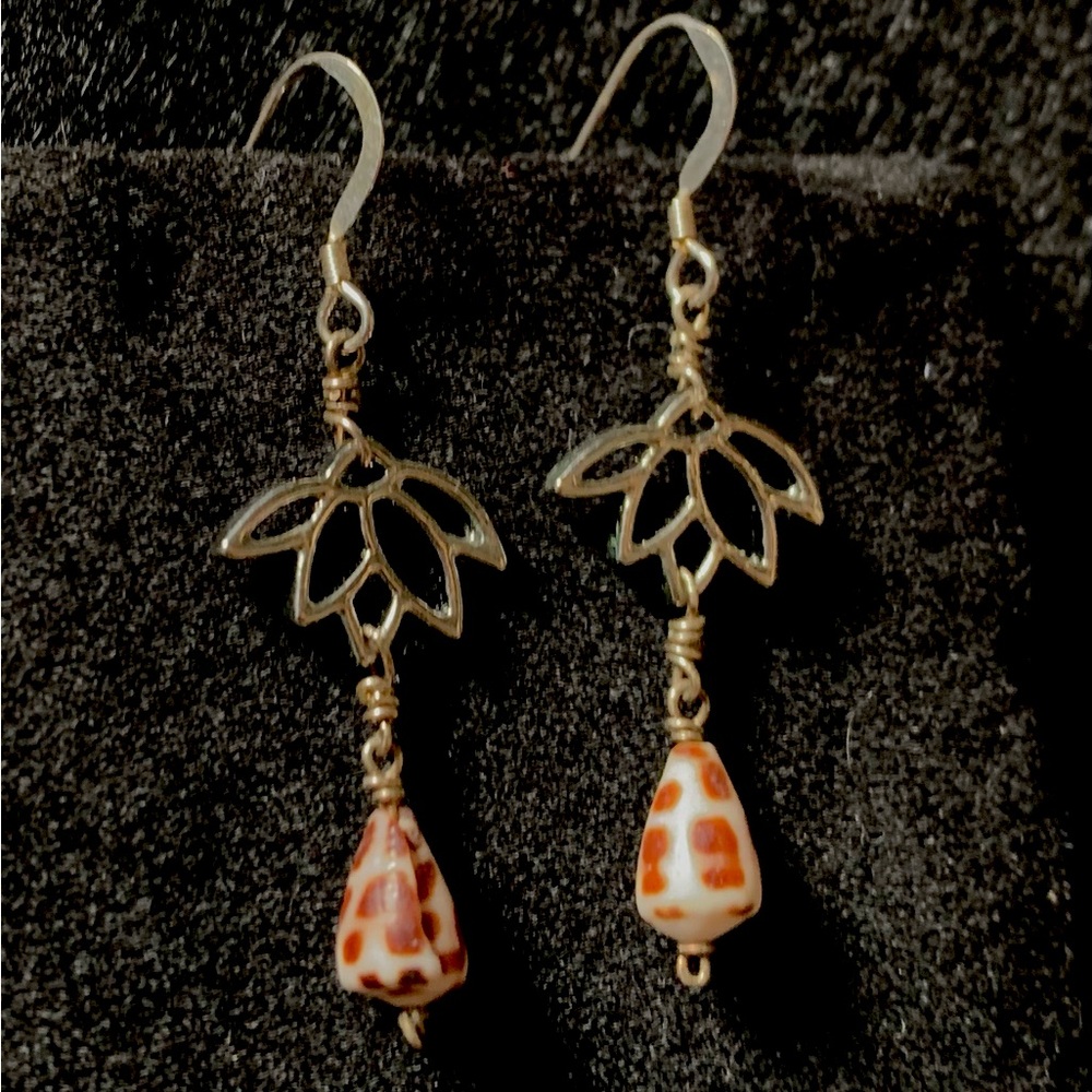 Big Island Hebrew Baby Cone Shell Earrings w/charm